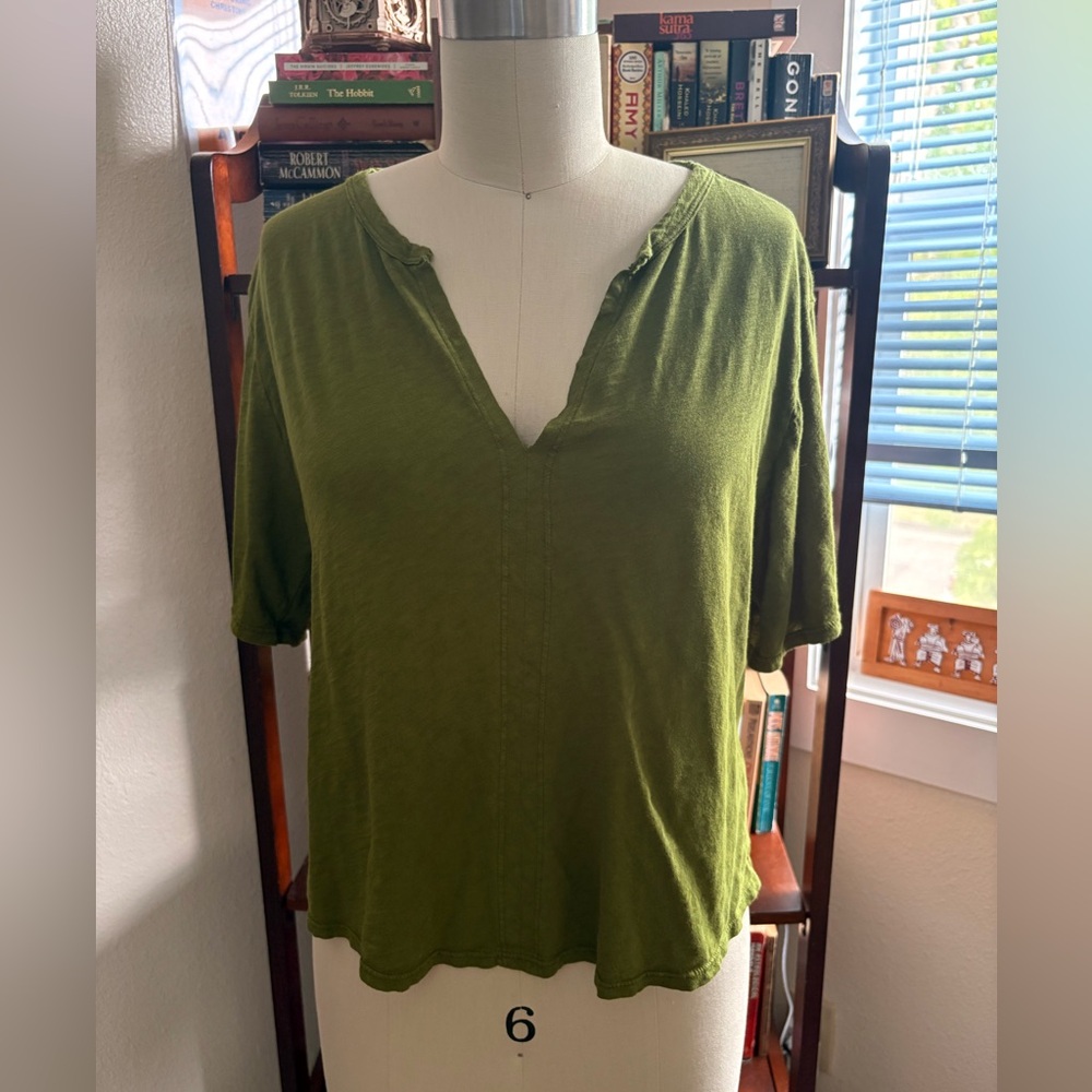Velvet by Graham & Spencer Green Top